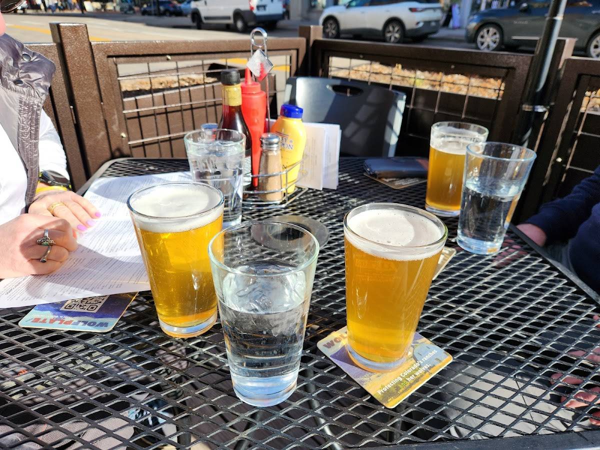 Mountain Sun Pub & Brewery restaurant in Boulder - photo 3