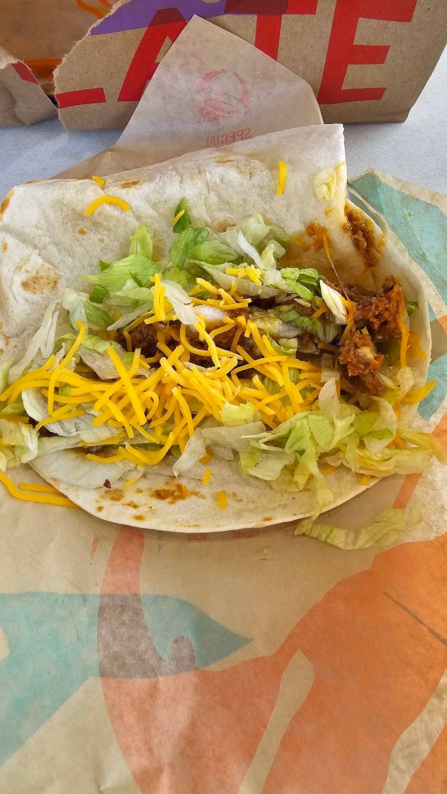 Taco Bell restaurant in Miami - photo 4