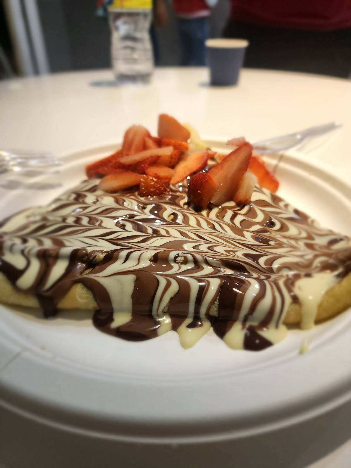 Crepe N Dip restaurant in Tucson - photo 5