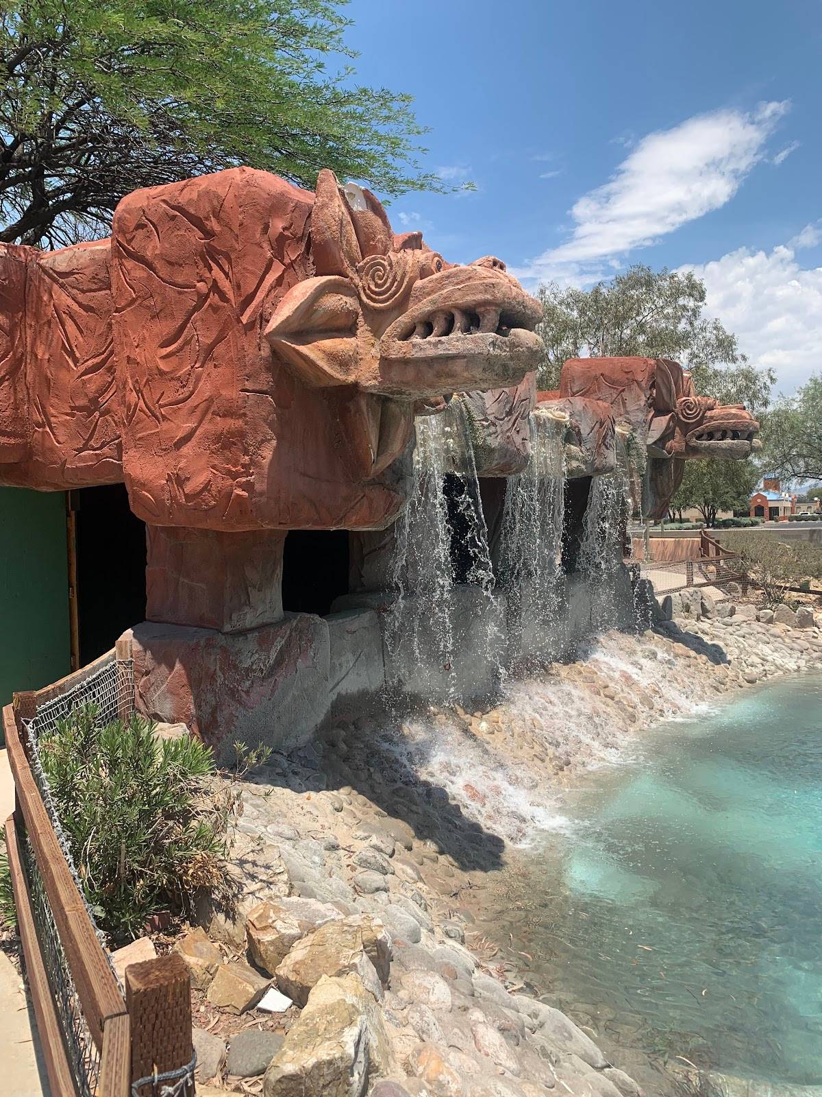 Funtasticks Family Fun Park restaurant in Tucson - photo 5