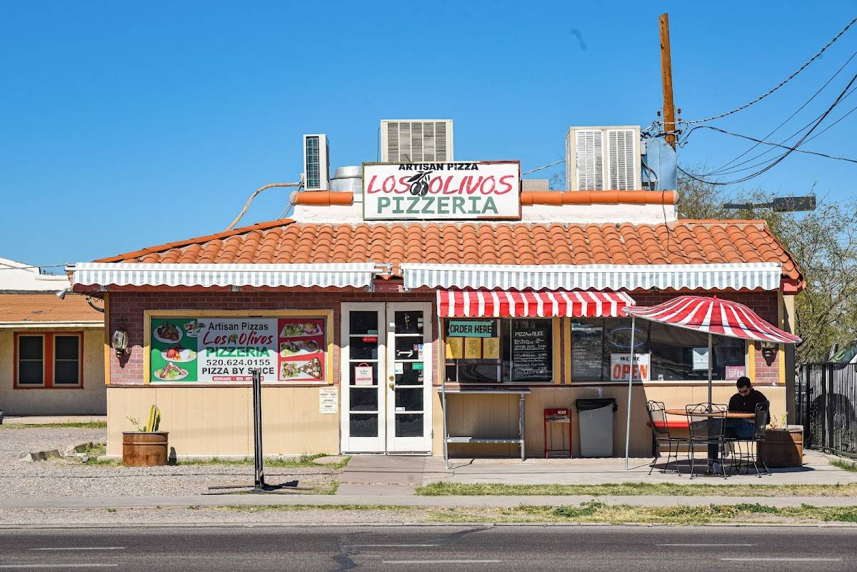 Los Olivos