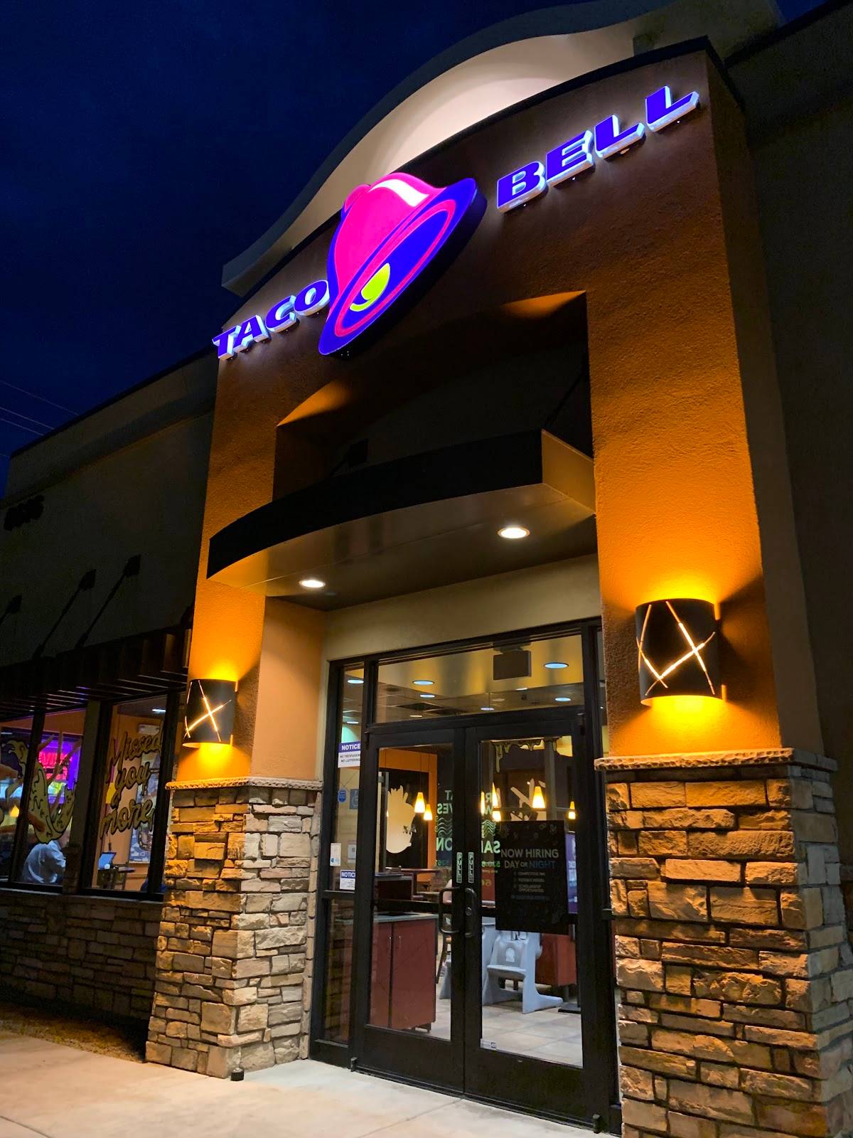 Taco Bell restaurant in Tucson - photo 5