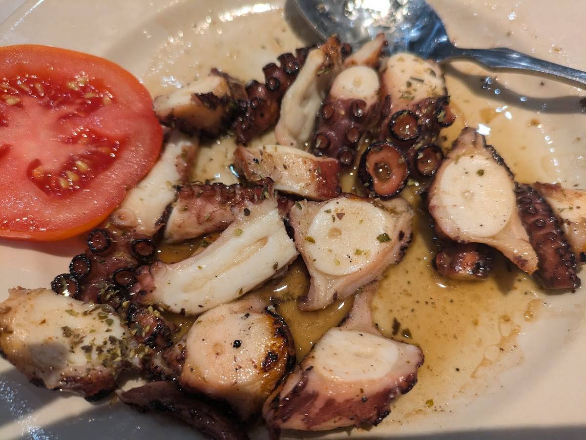 Greek Islands restaurant in Chicago - photo 5