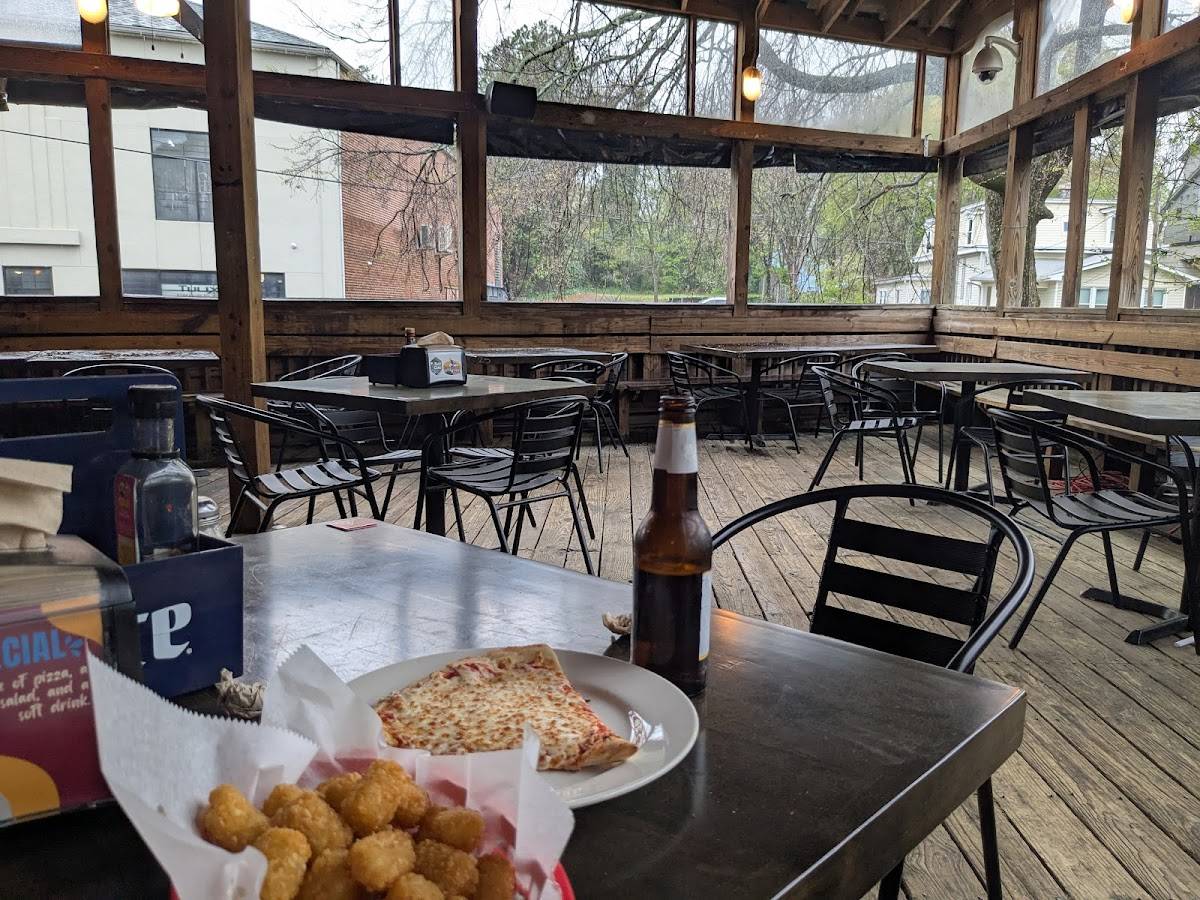 Rocky Mountain Pizza Company restaurant in Atlanta - photo 5