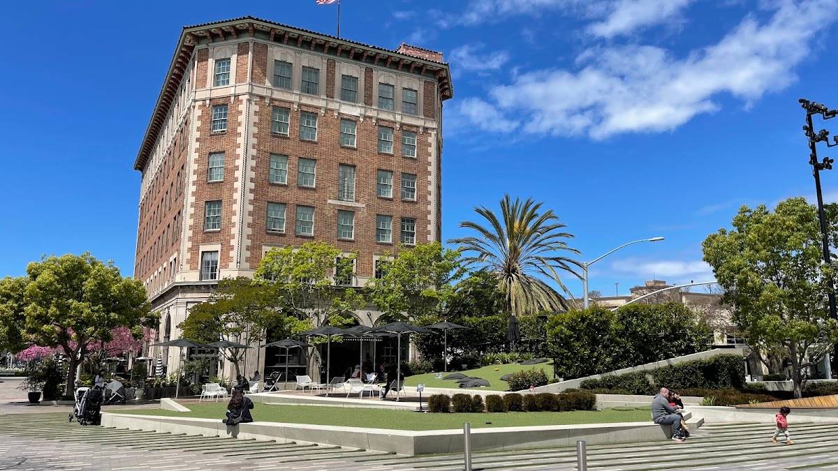 The Culver Hotel restaurant in Culver City - photo 3