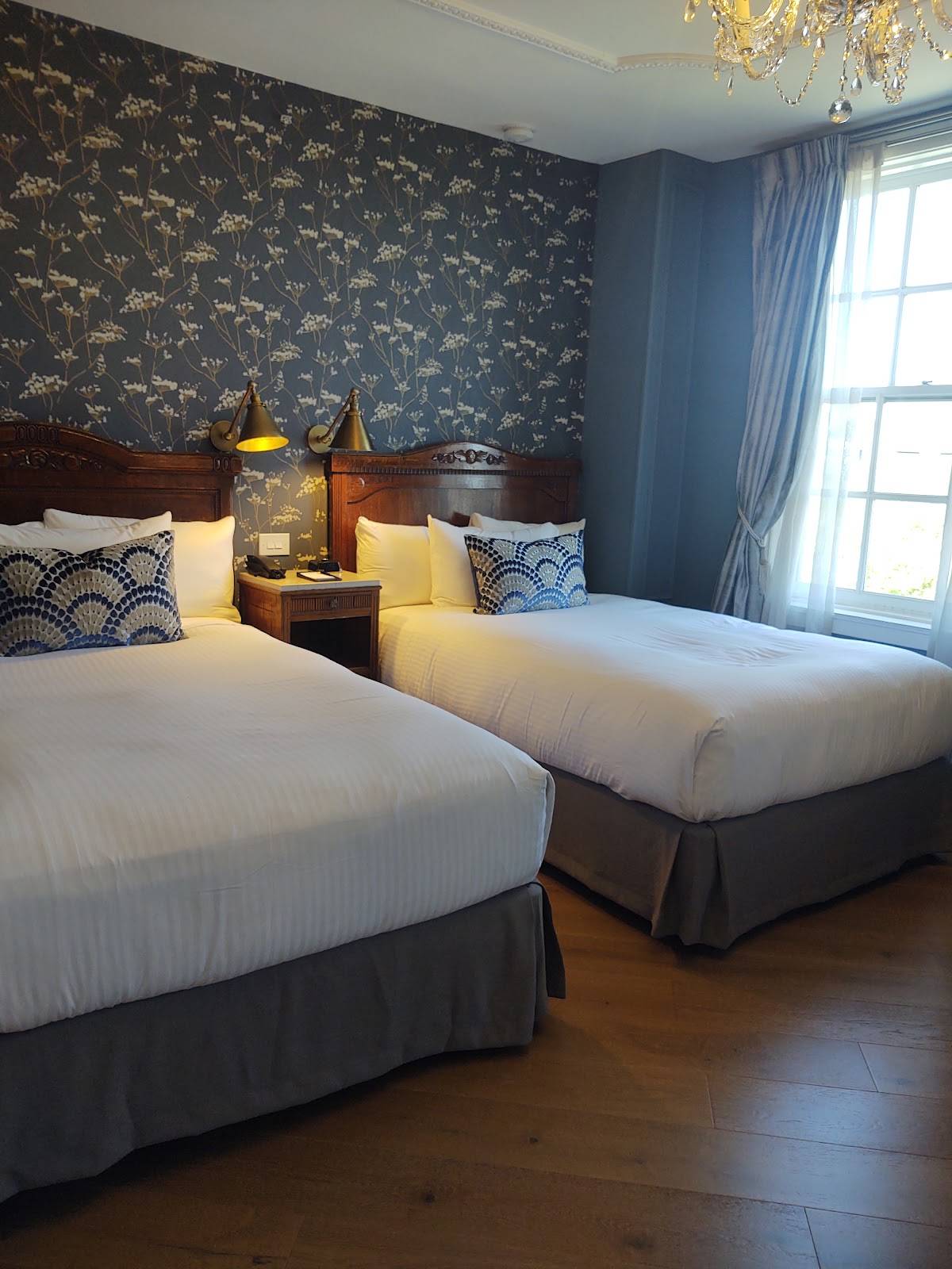 The Culver Hotel restaurant in Culver City - photo 4