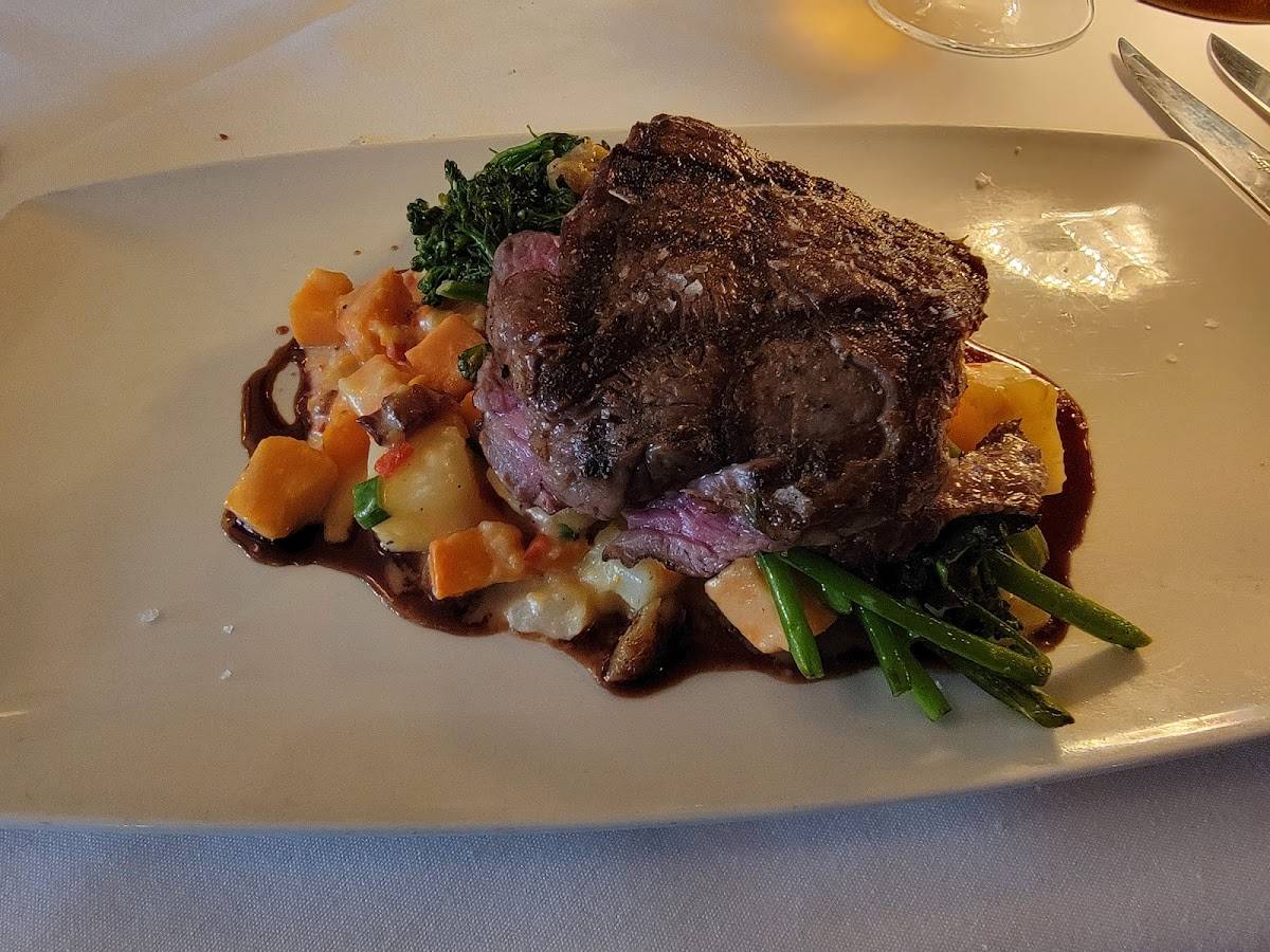 bouchon Santa Barbara restaurant in Santa Barbara - photo 3