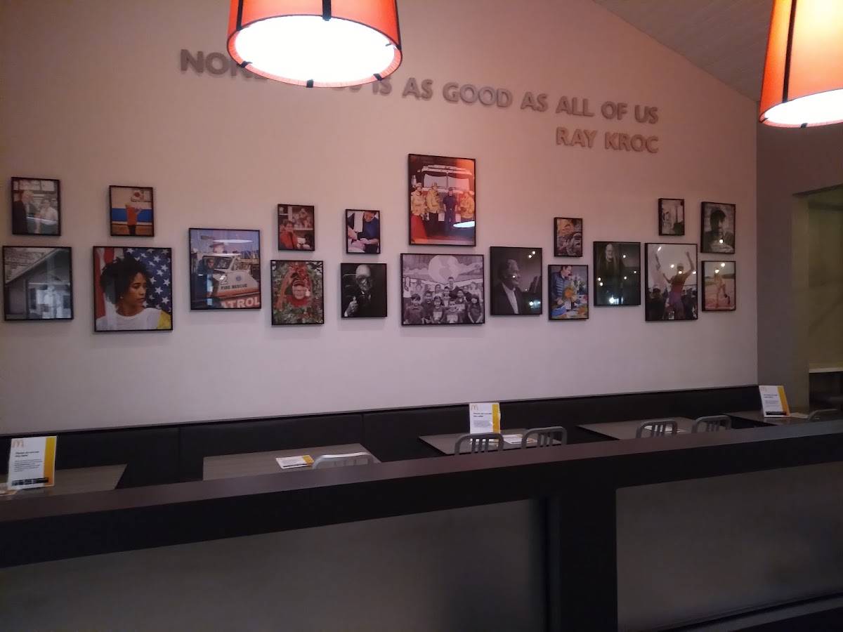 McDonald's restaurant in Santa Barbara - photo 4