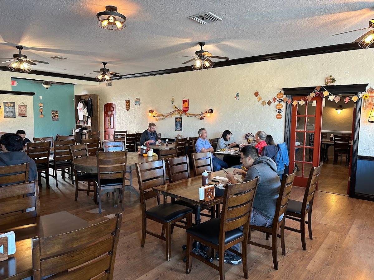 Wagon Wheel Barbecue restaurant in Mountain View - photo 4