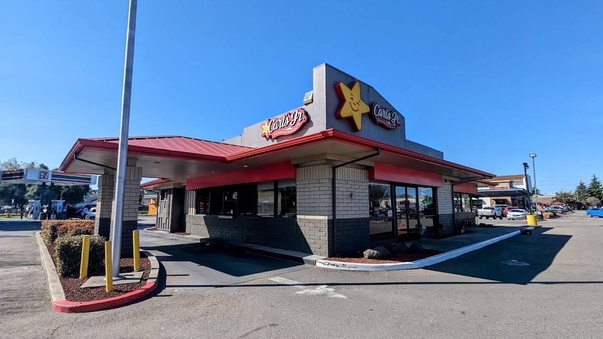 Carl’s Jr. restaurant in Stockton - photo 4
