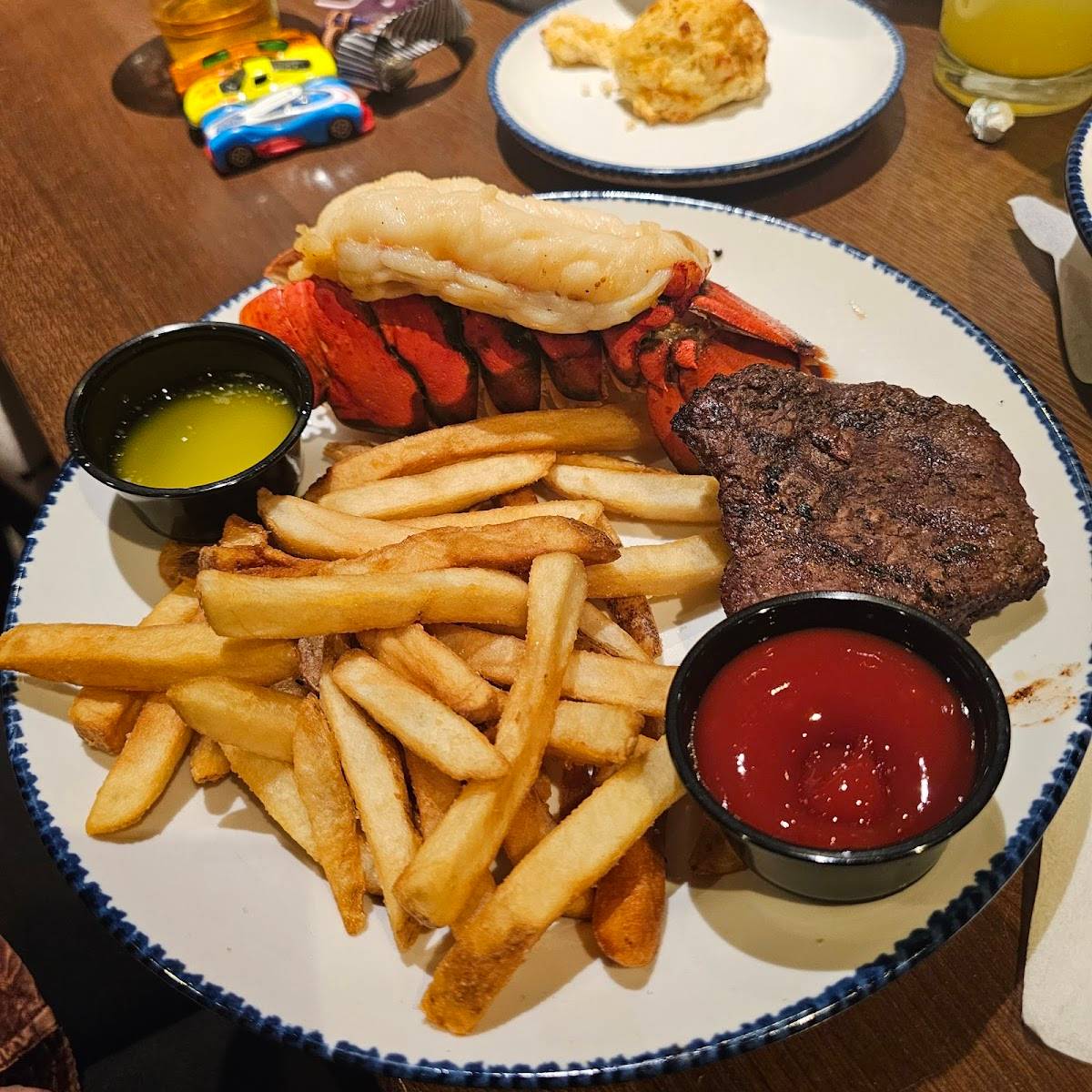 Red Lobster restaurant in Stockton - photo 4