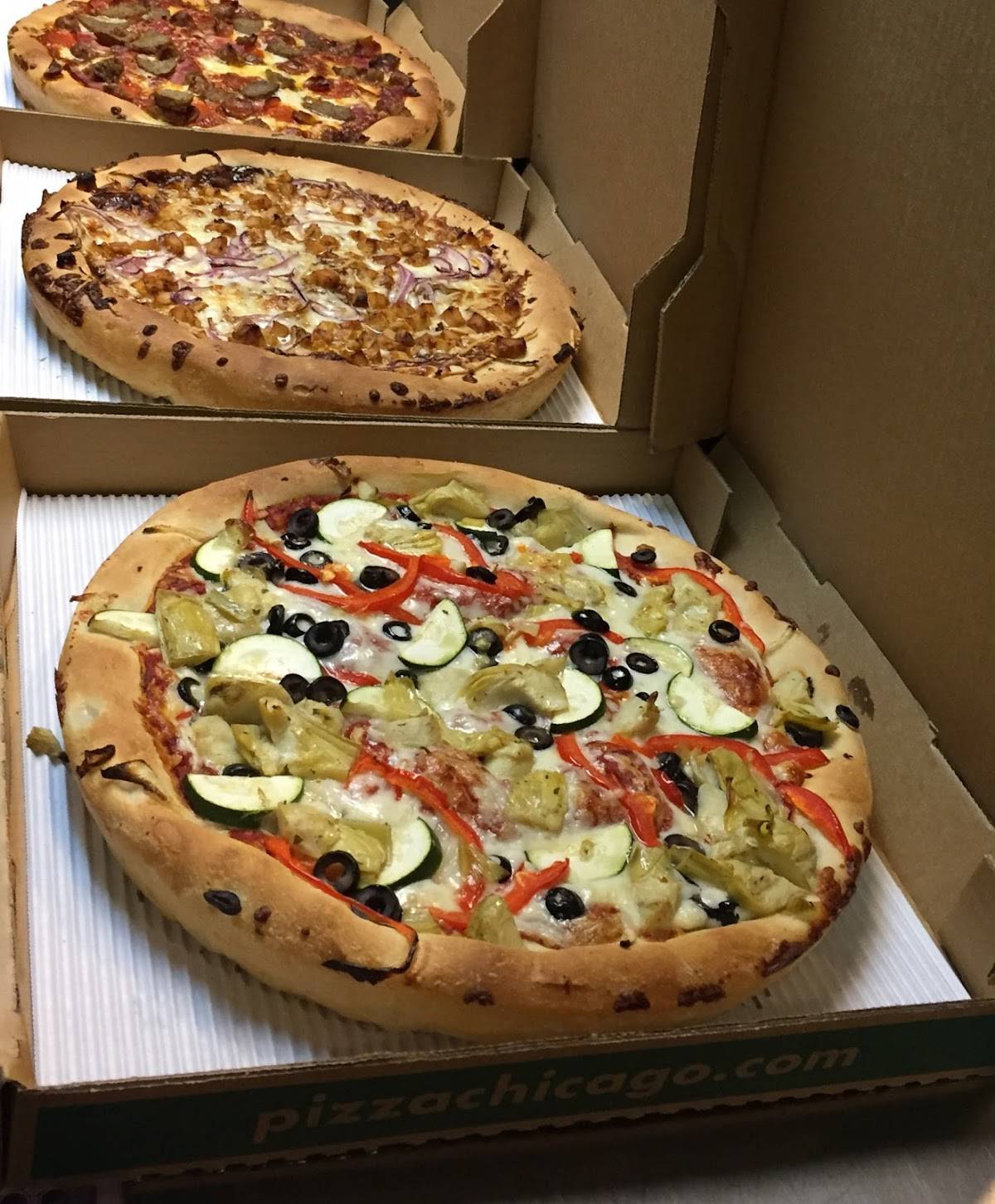 Pizz'a Chicago restaurant in Palo Alto - photo 2