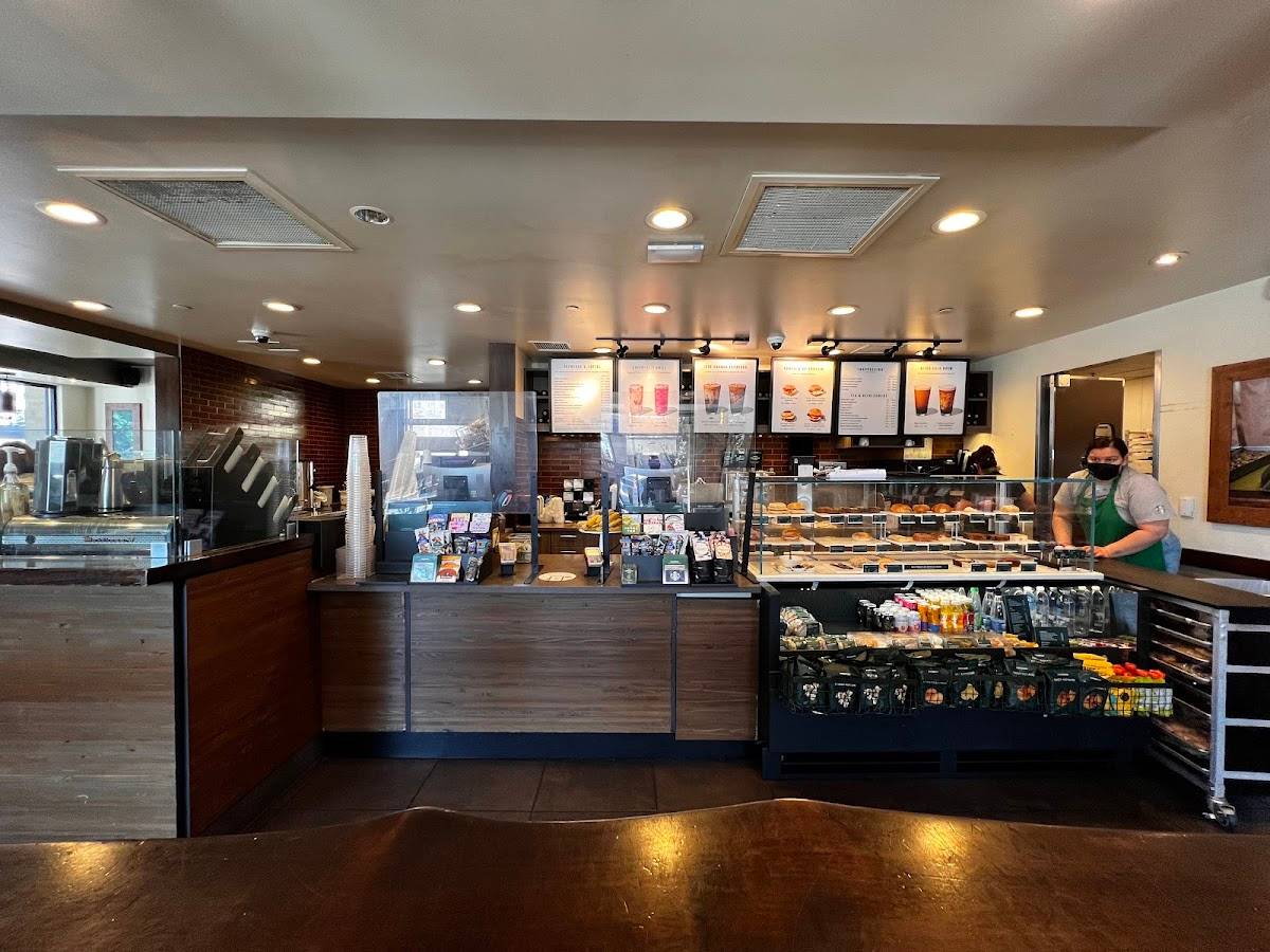 Starbucks restaurant in Palo Alto - photo 5