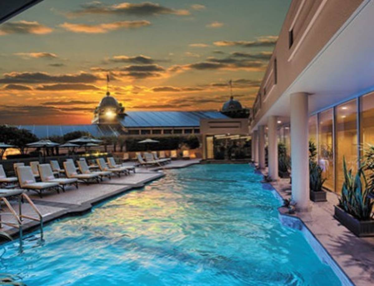 The Windsor Court restaurant in New Orleans - photo 3