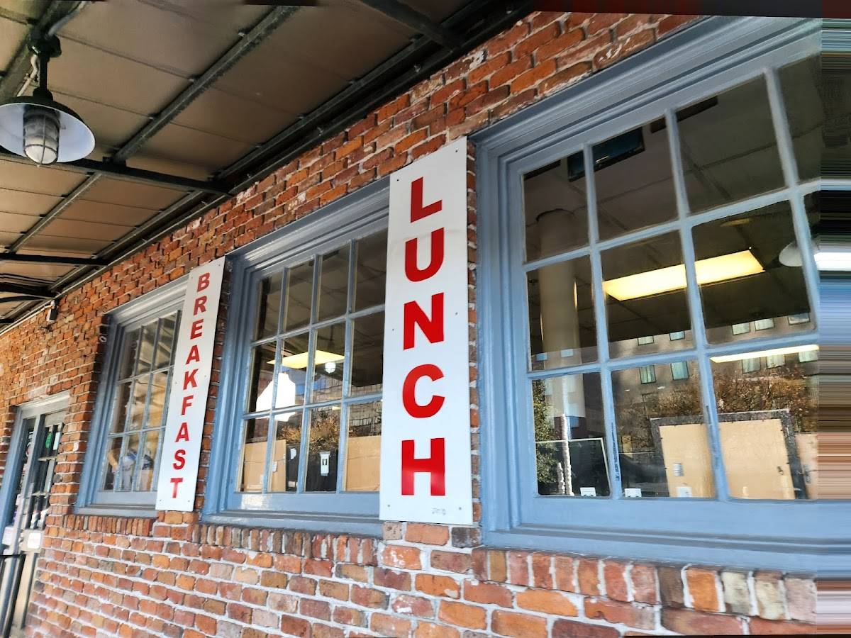 Mother's Restaurant restaurant in New Orleans - photo 5