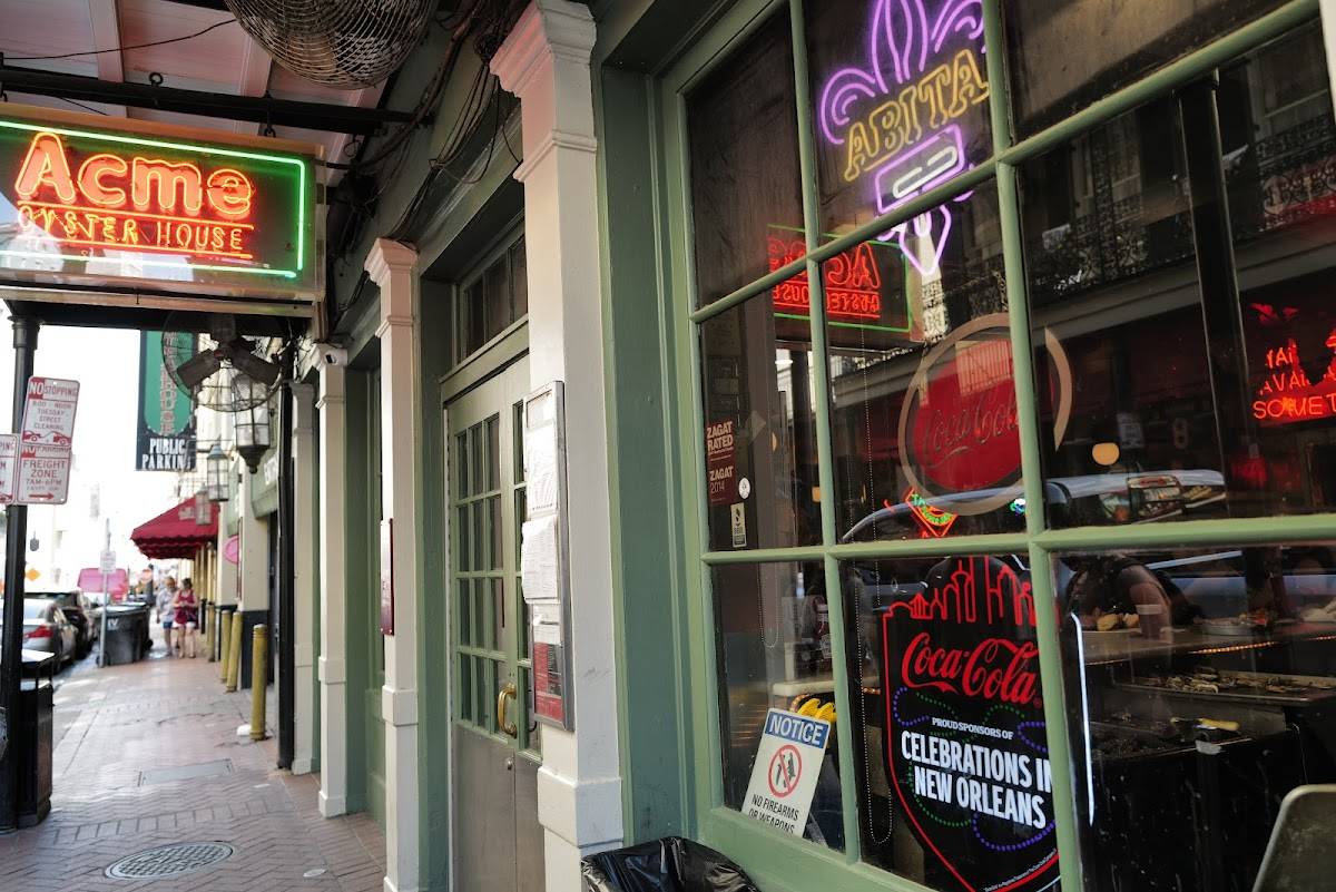 Acme Oyster House restaurant in New Orleans - photo 5