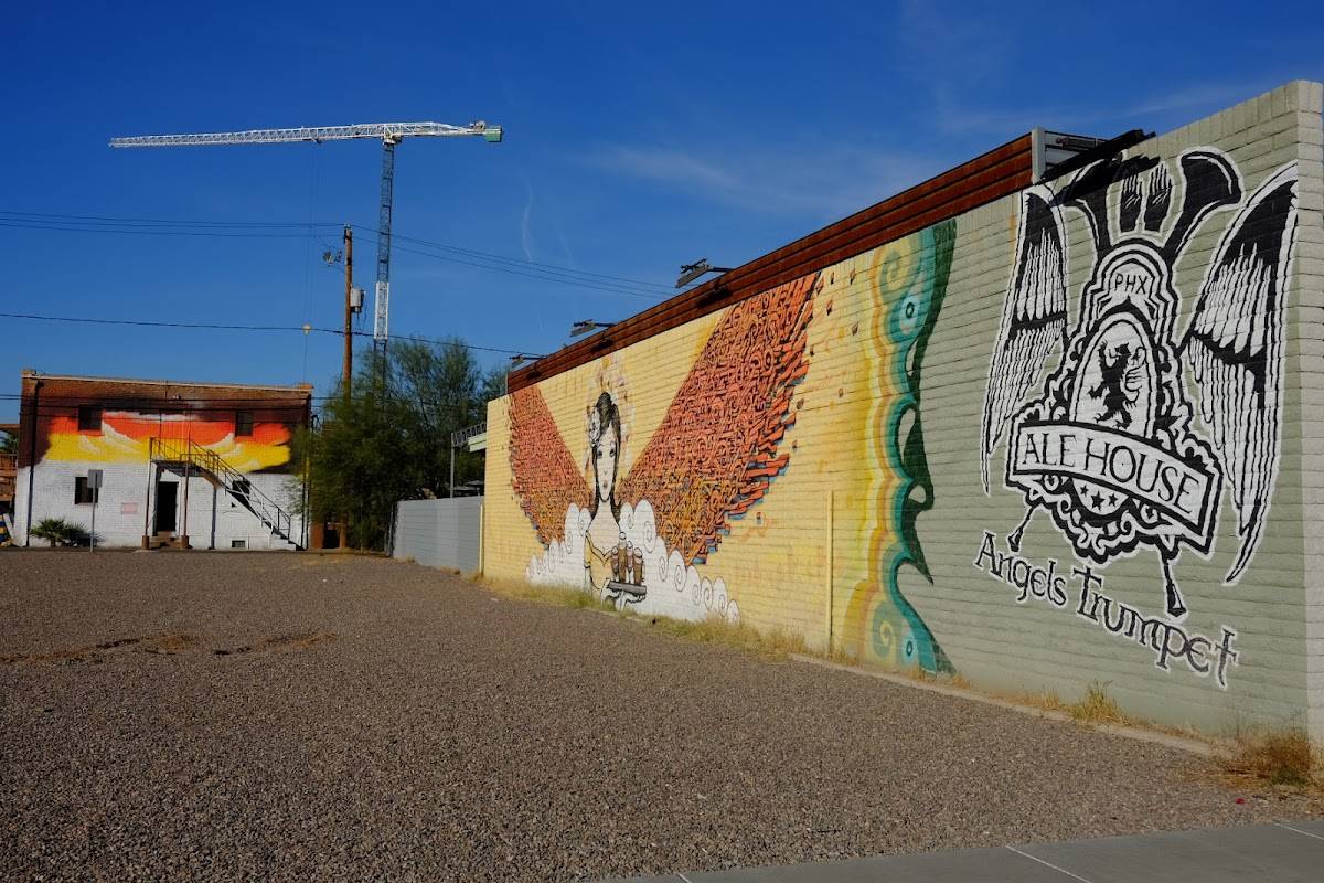 Angel's Trumpet Ale House restaurant in Phoenix - photo 5