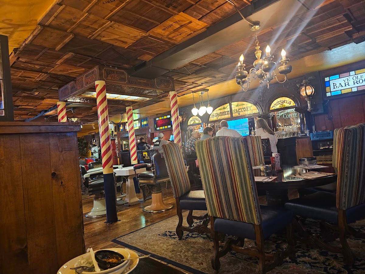 The Old Spaghetti Factory restaurant in Phoenix - photo 5