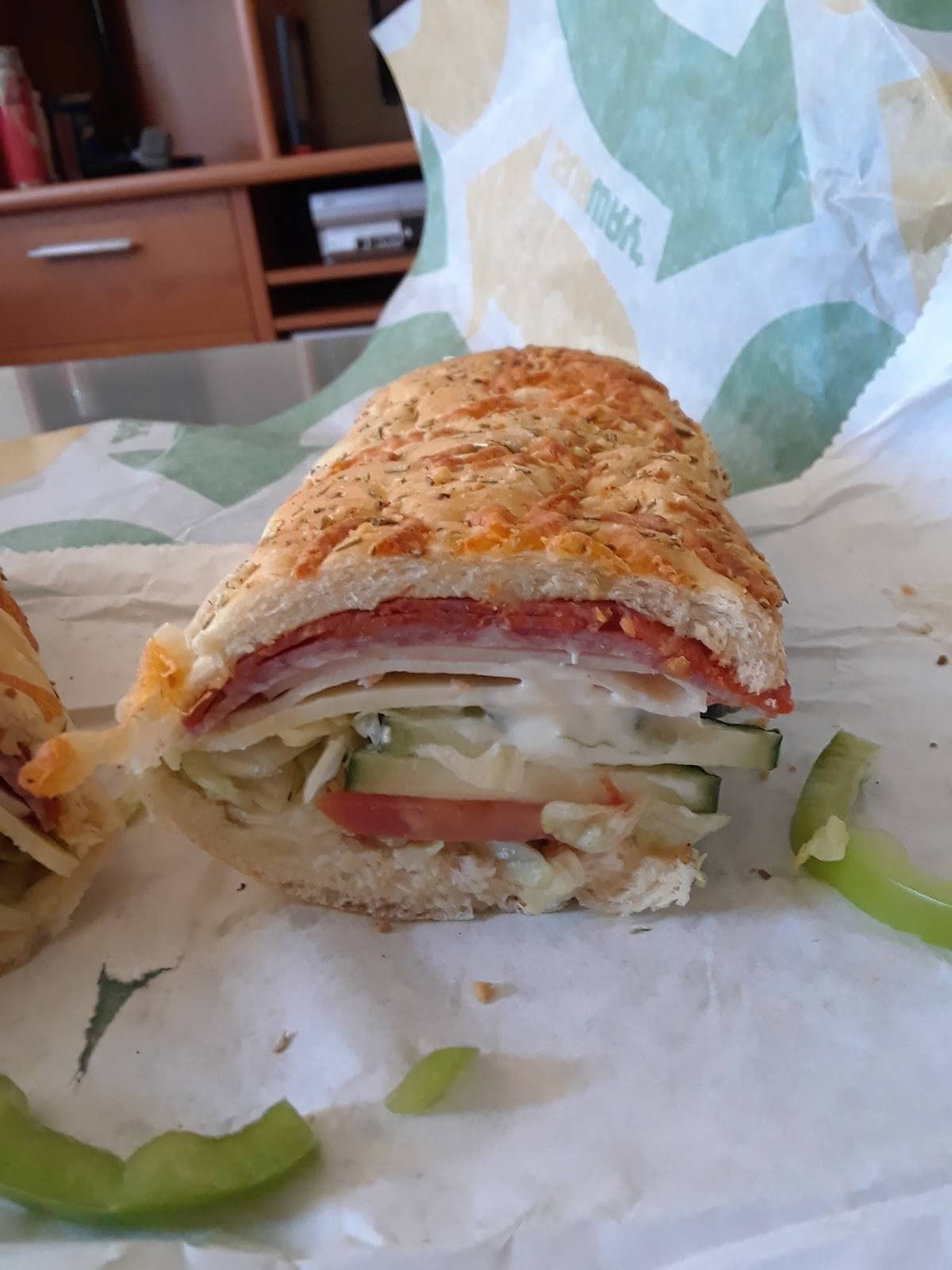 Subway 1841 restaurant in Tucson - photo 2