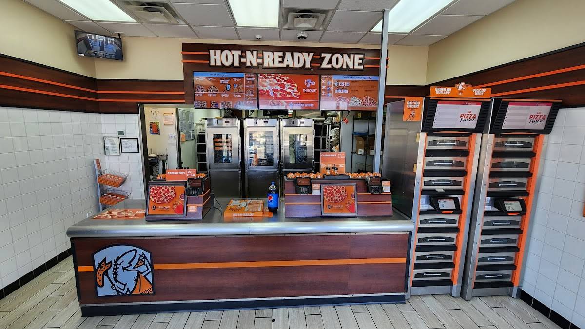 Little Caesars Pizza restaurant in Tucson - photo 5