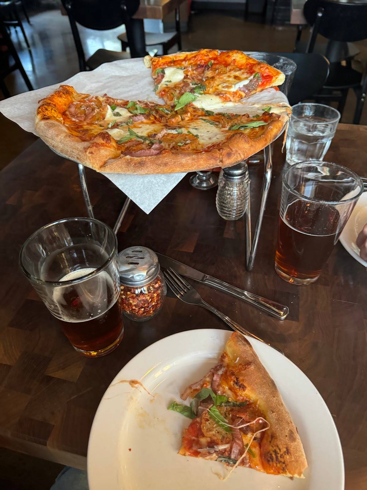 Federal Pizza restaurant in Phoenix - photo 5