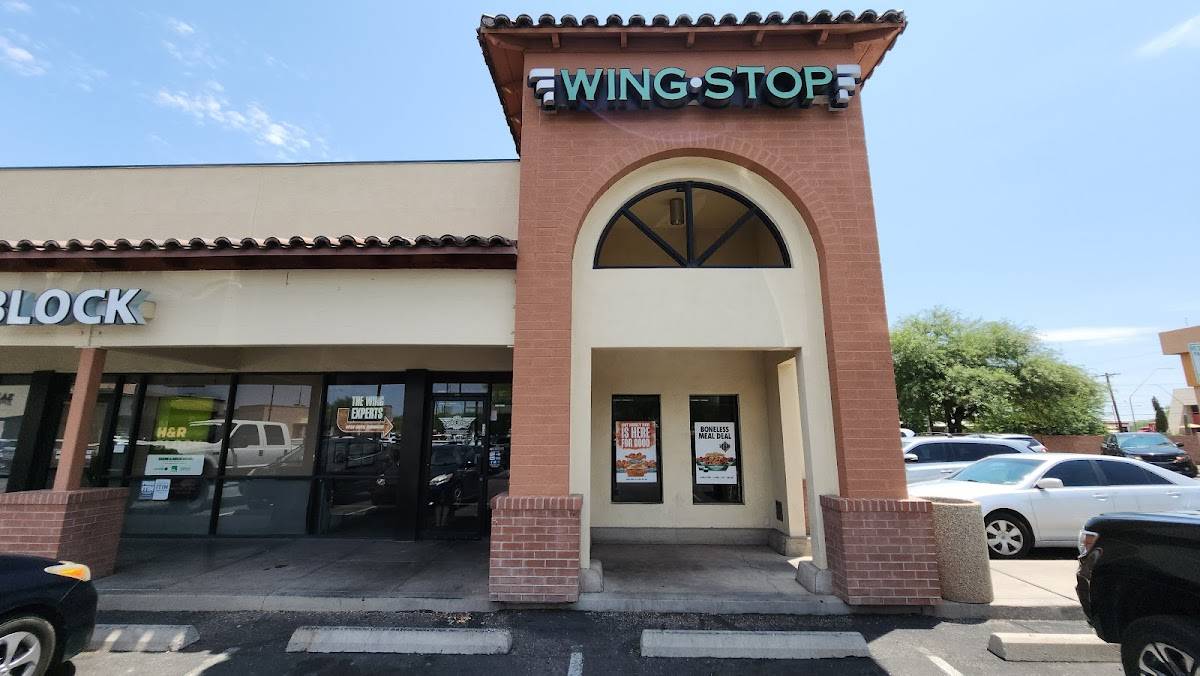 Wingstop restaurant in Tucson - photo 5