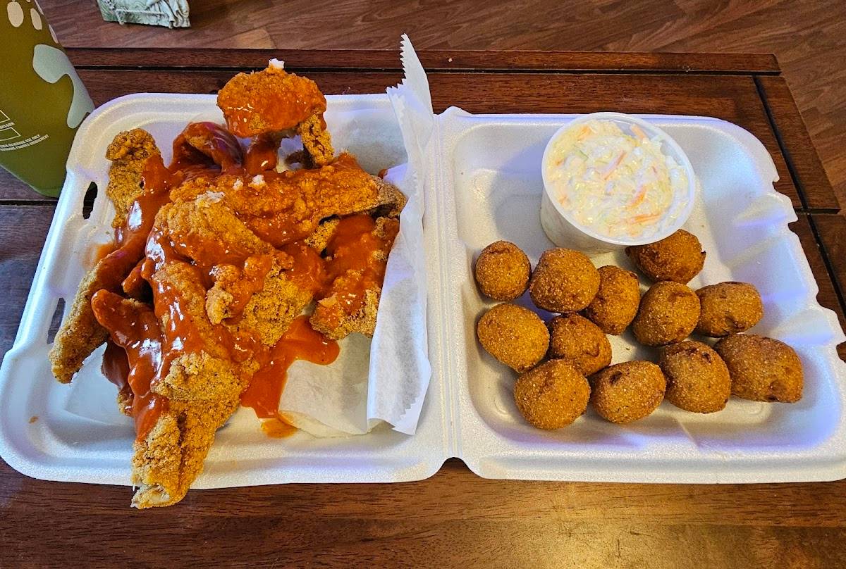 Carter's Fish Market restaurant in Springfield - photo 3
