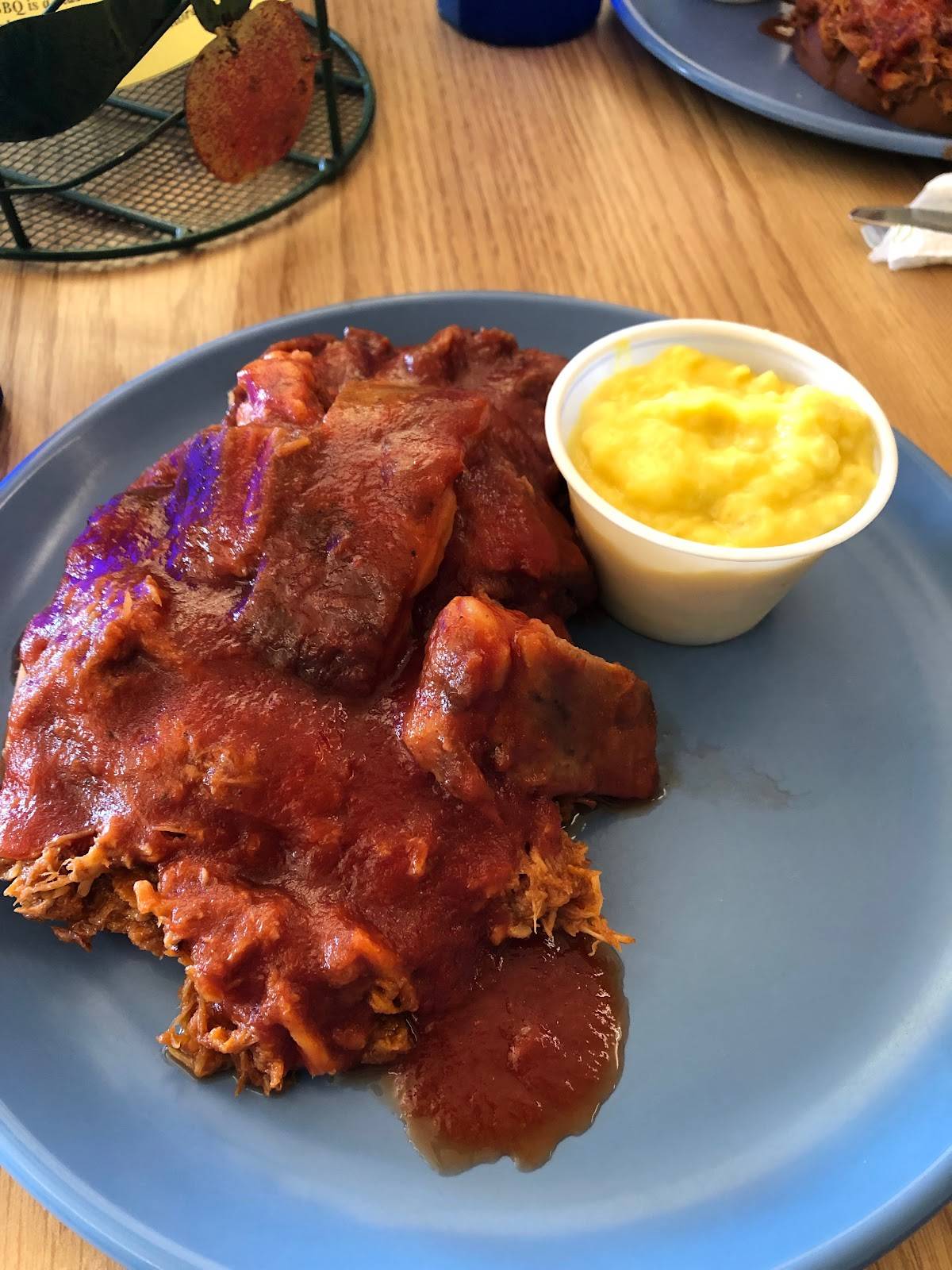 Clay's Popeye's BBQ restaurant in Springfield - photo 3