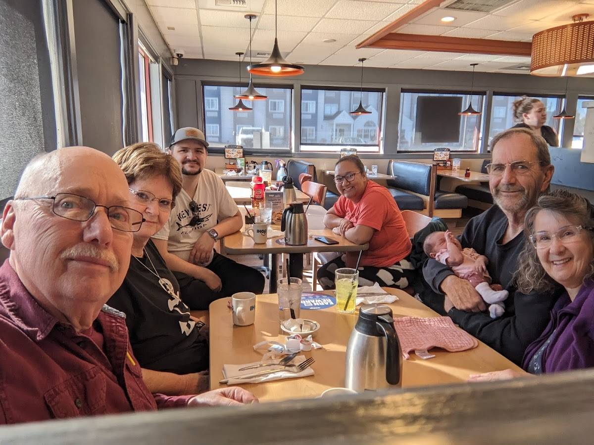 IHOP restaurant in Springfield - photo 5