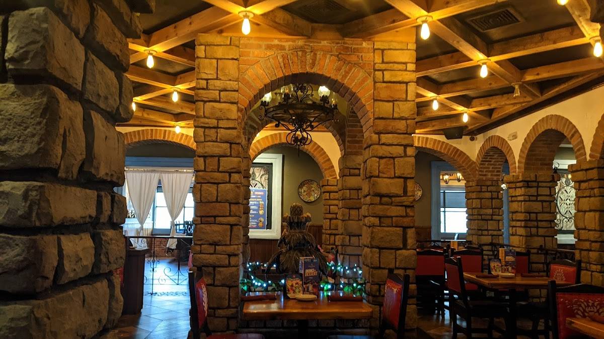 Casa Real Cantina & Grill restaurant in Springfield - photo 3