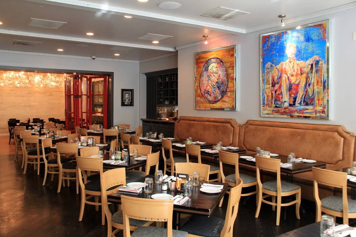 Lincoln restaurant in Washington - photo 3