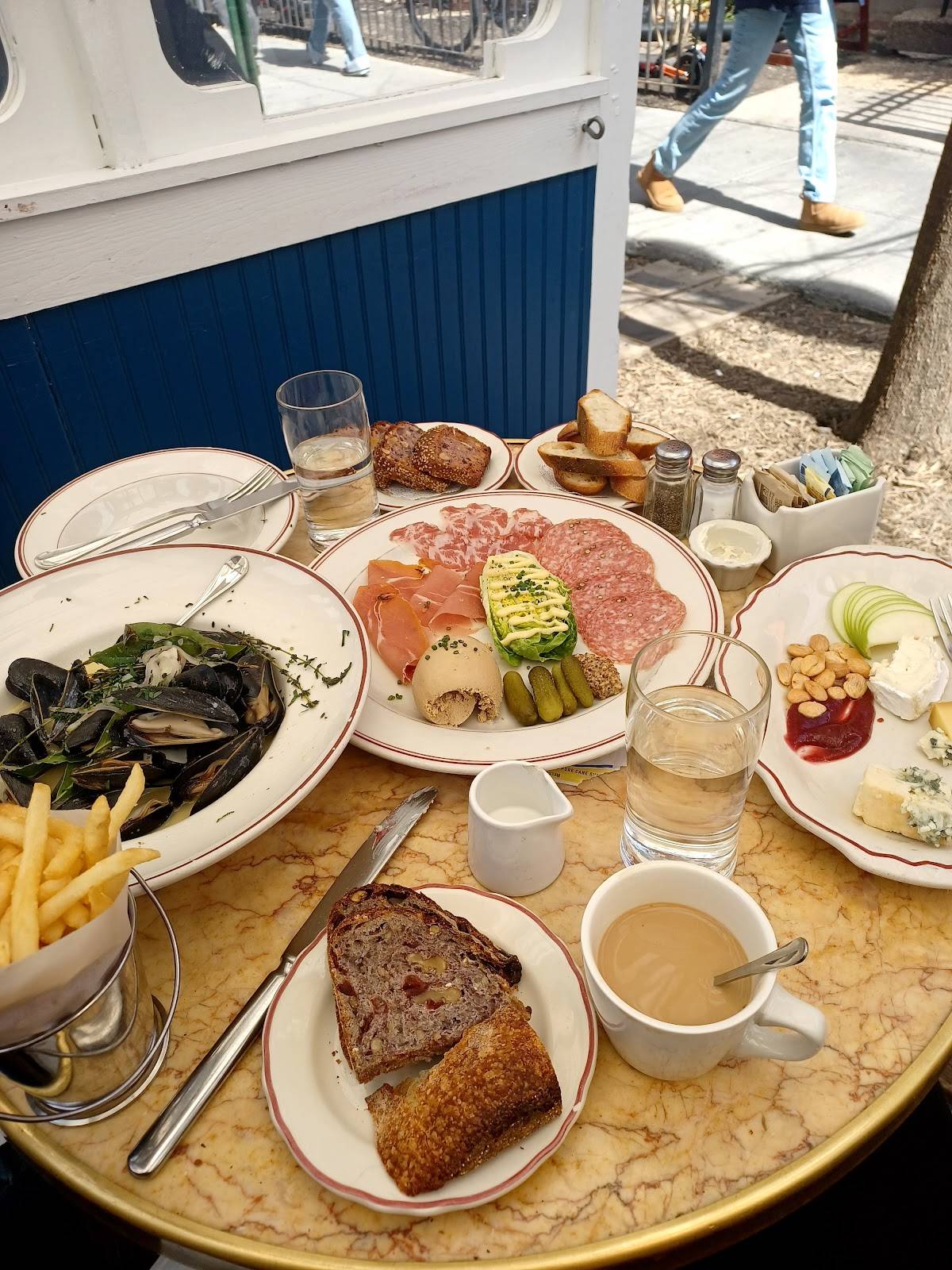 Le Diplomate restaurant in Washington - photo 4