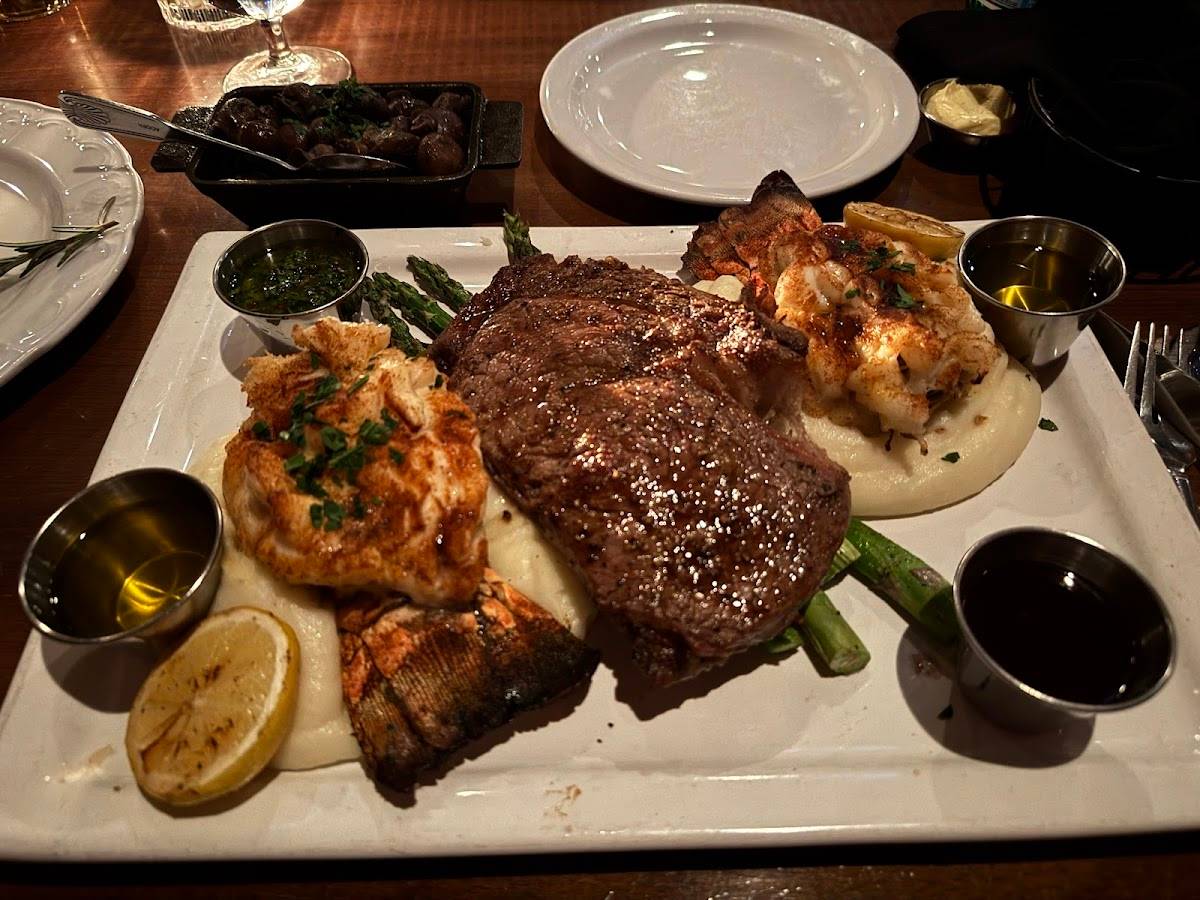 Herbs and Rye restaurant in Las Vegas - photo 3