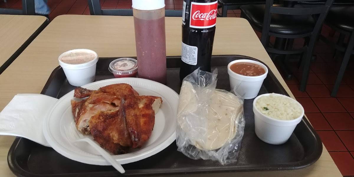 Juan's Rotisserie Pollo restaurant in Los Angeles - photo 2