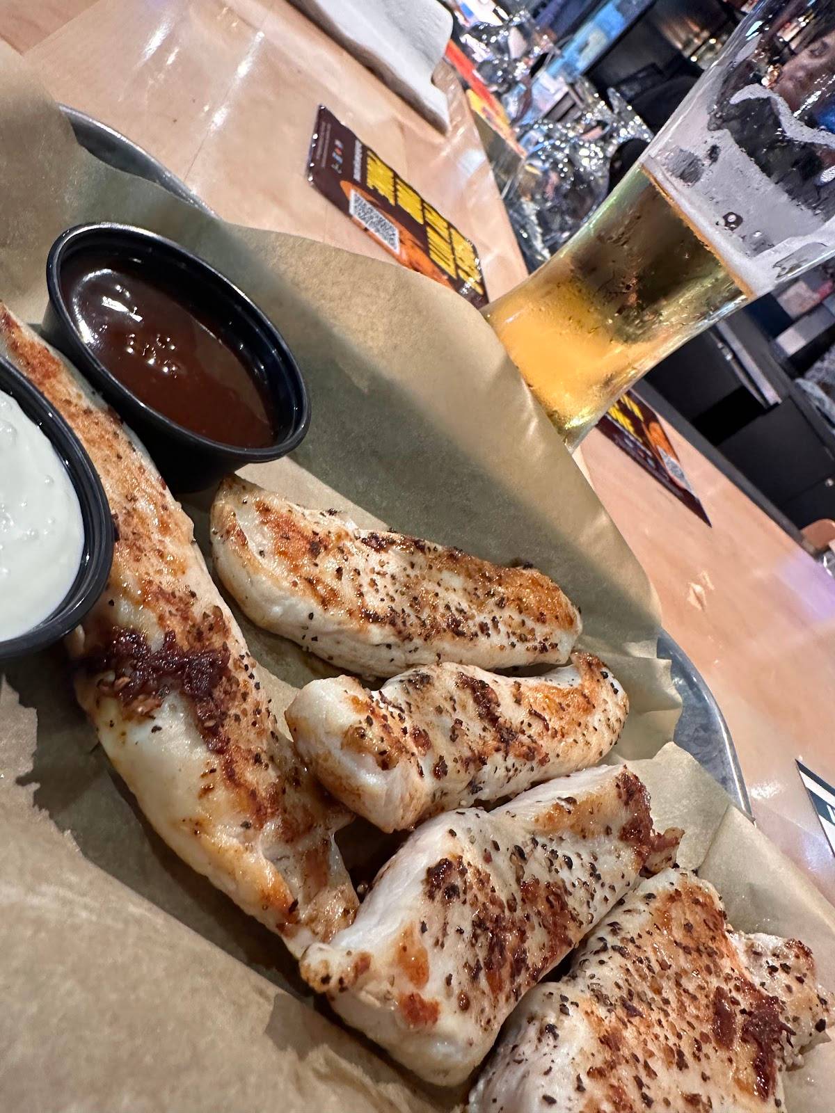 Buffalo Wild Wings restaurant in Seaside - photo 5