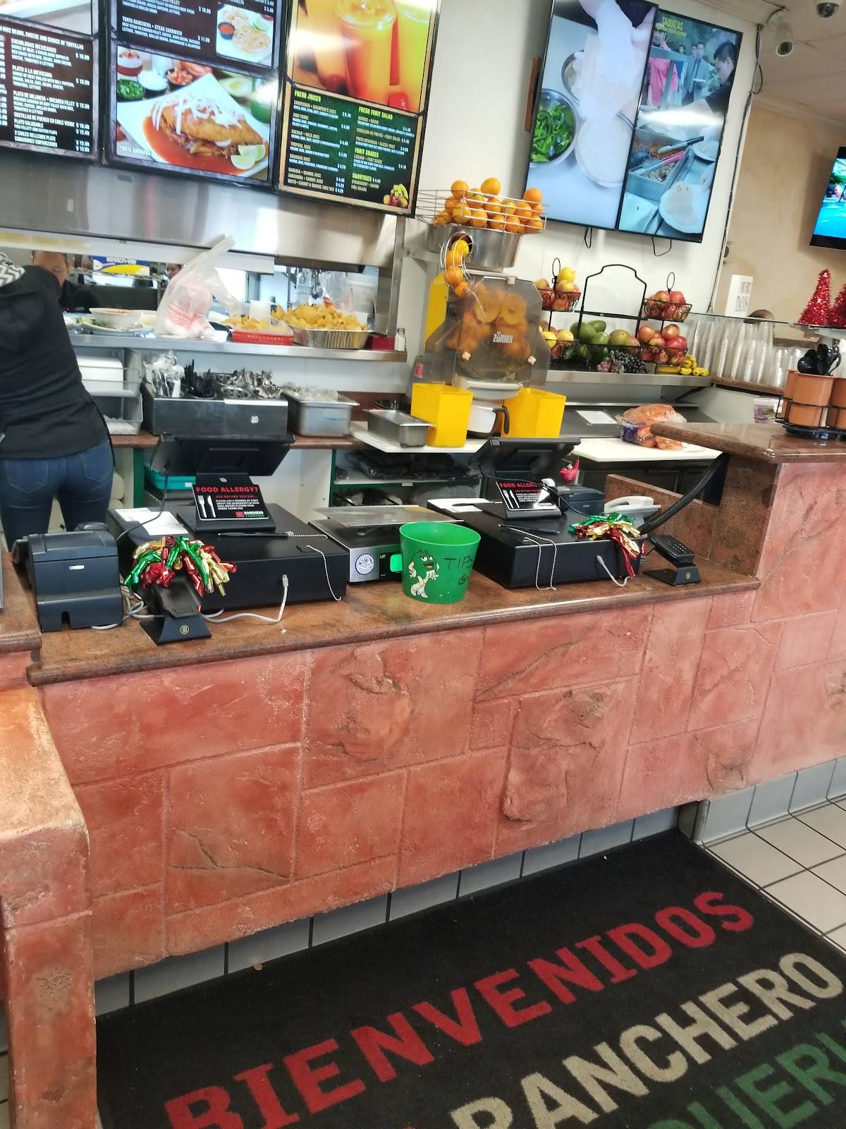 Ranchero Taqueria restaurant in Concord - photo 4