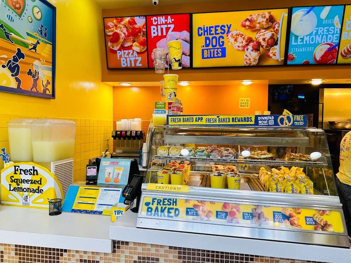 Wetzel's Pretzels restaurant in San Diego - photo 5
