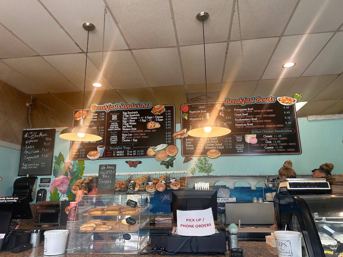 Marathon Bagel Co Islamorada restaurant in Islamorada - photo 5
