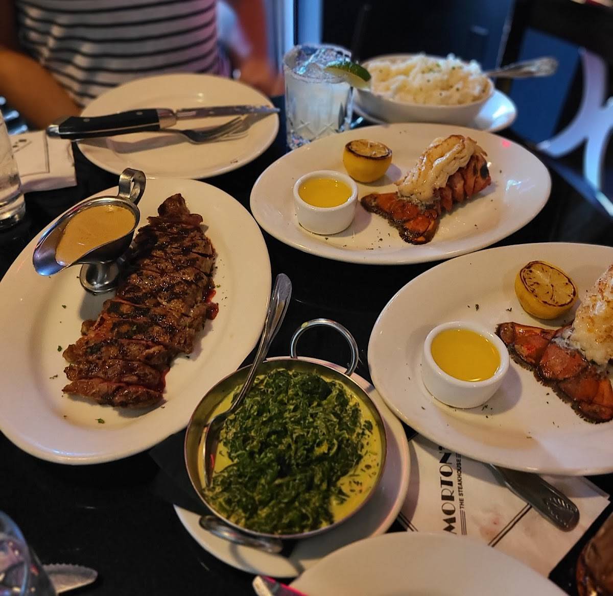 Morton's The Steakhouse restaurant in Los Angeles - photo 5
