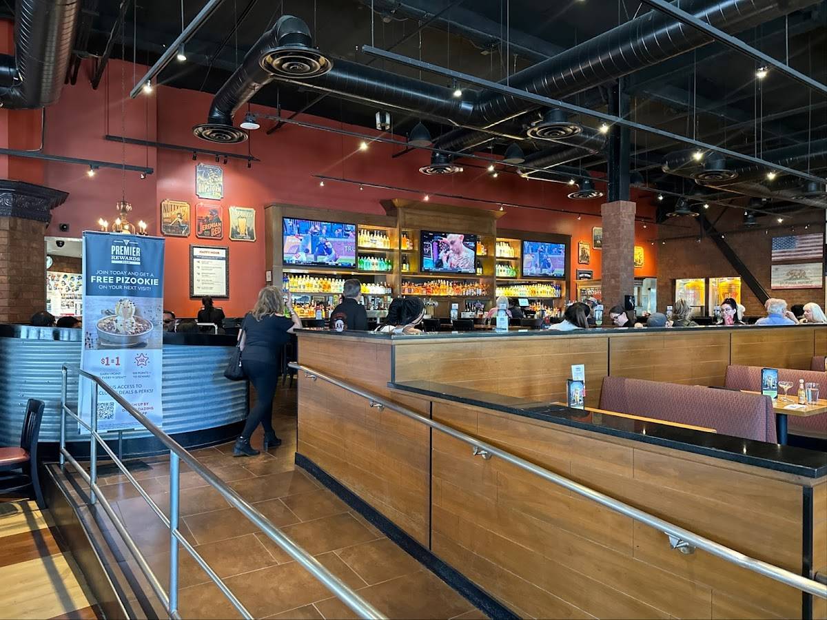 BJ's Restaurant & Brewhouse restaurant in San Jose - photo 5