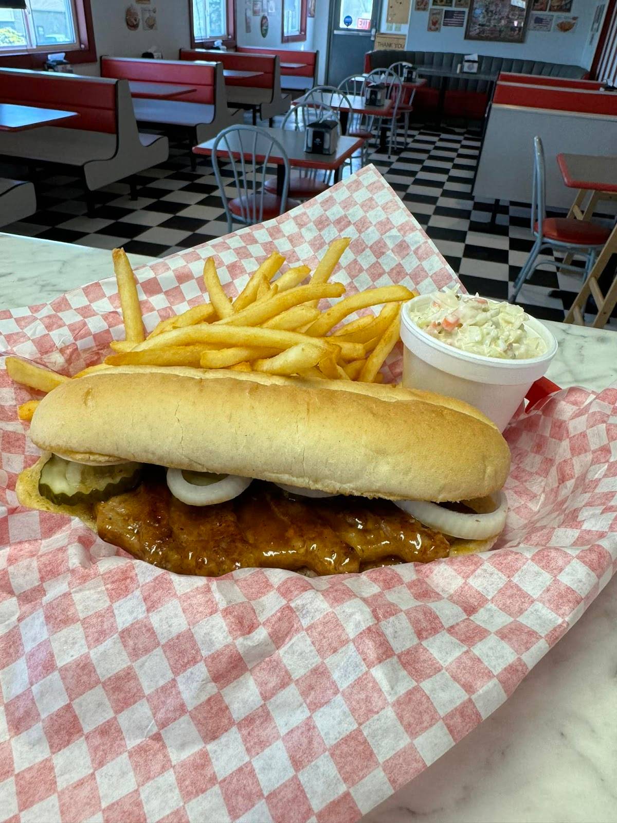 Cone Zone (L & C Cone Zone) restaurant in Wessington Springs - photo 2