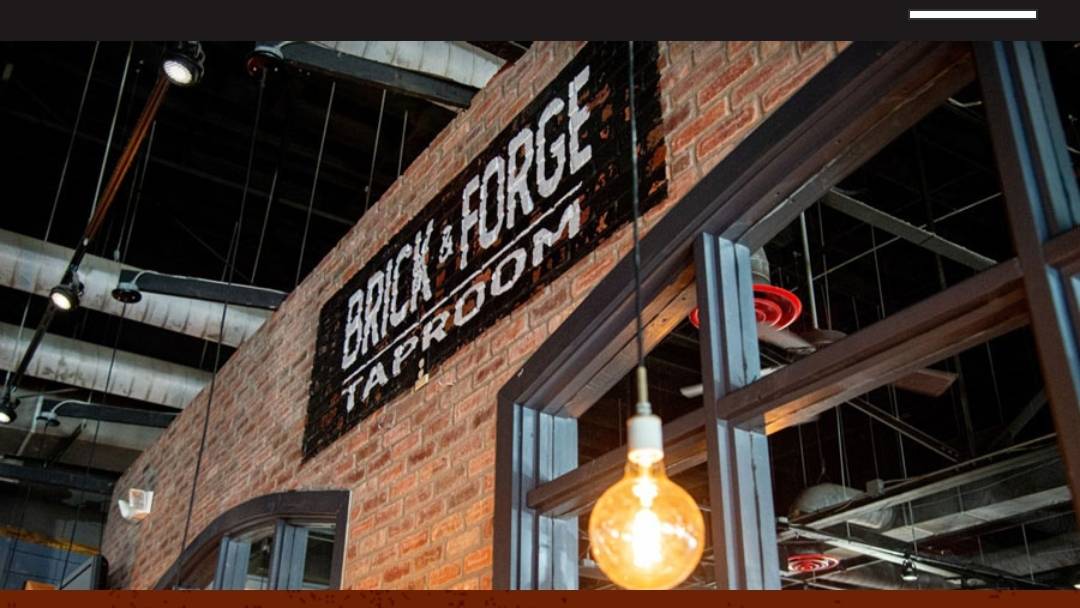 Brick and Forge Taproom restaurant in Conway - photo 4