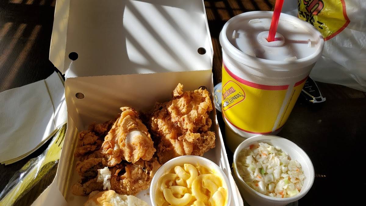 Chicken Express Conway restaurant in Conway - photo 2