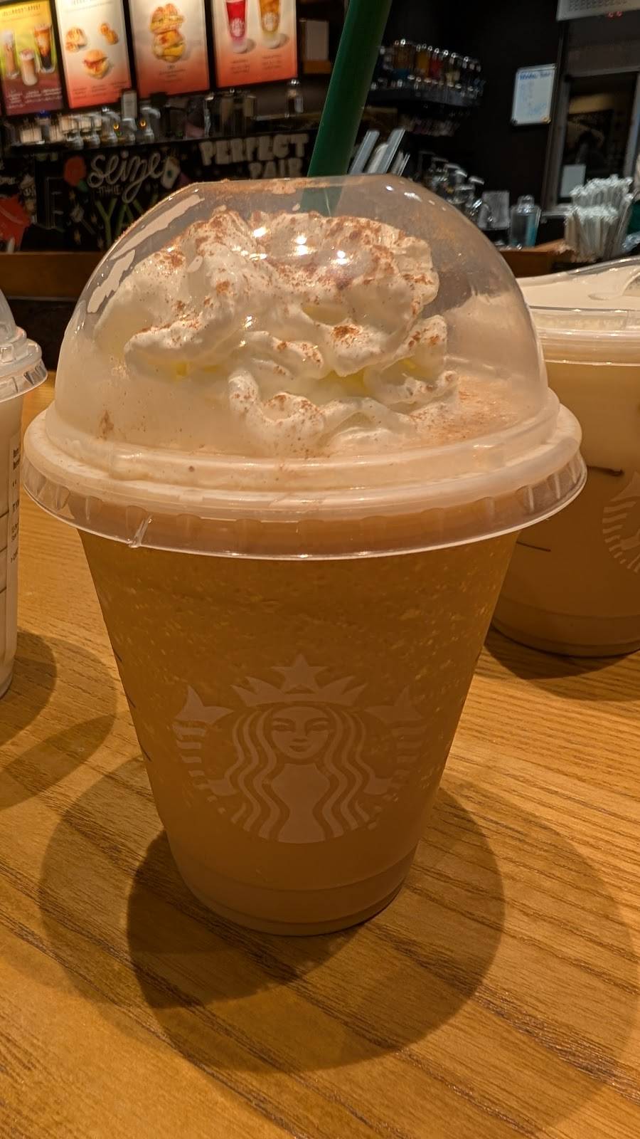 Starbucks restaurant in Conway - photo 3