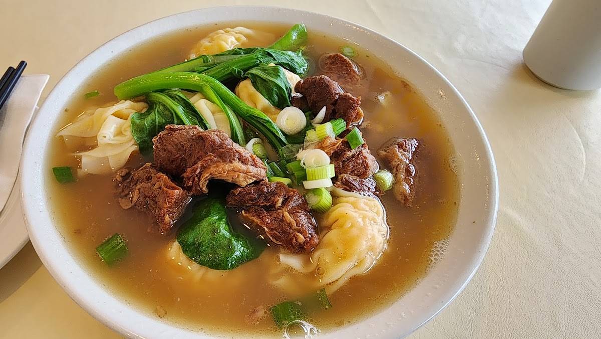 Deer Lake Wonton Restaurant restaurant in Burnaby - photo 2