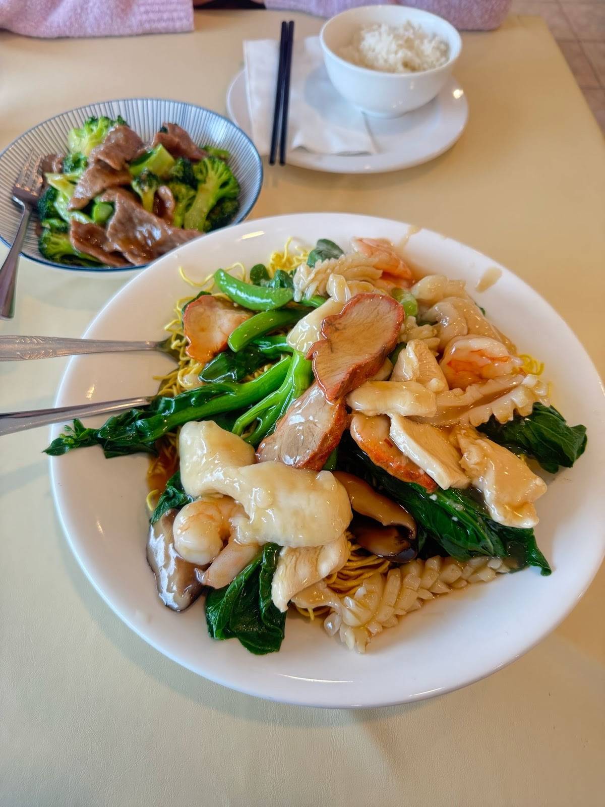 Deer Lake Wonton Restaurant restaurant in Burnaby - photo 4