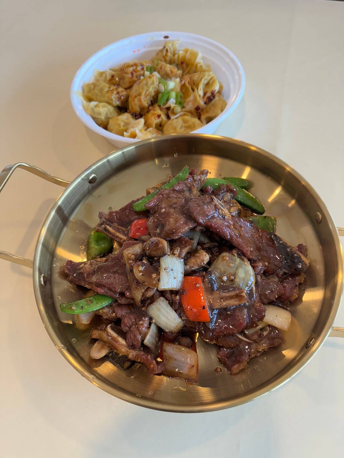 Deer Lake Wonton Restaurant restaurant in Burnaby - photo 5