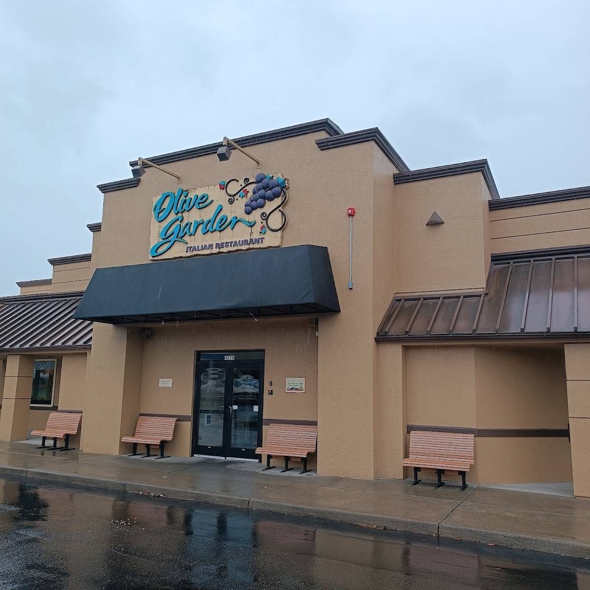 Olive Garden Italian Restaurant restaurant in Bellingham - photo 3