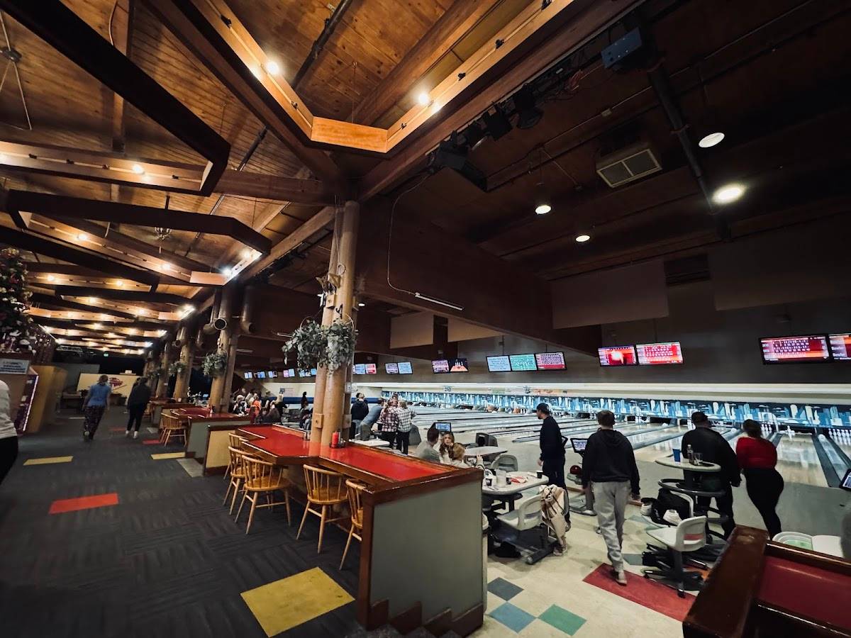 Park Bowl / Splitz Grille restaurant in Bellingham - photo 3