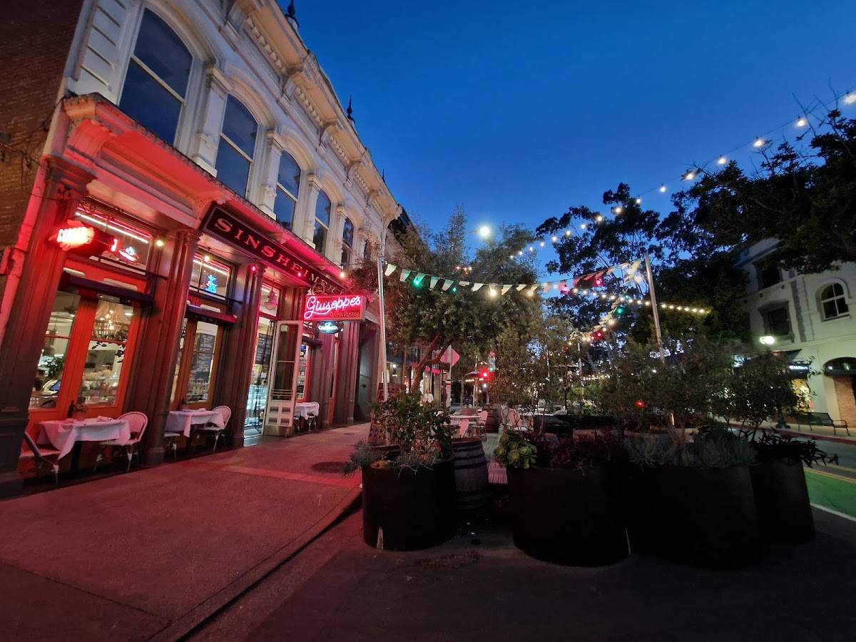 Giuseppe's Cucina Rustica restaurant in San Luis Obispo - photo 4